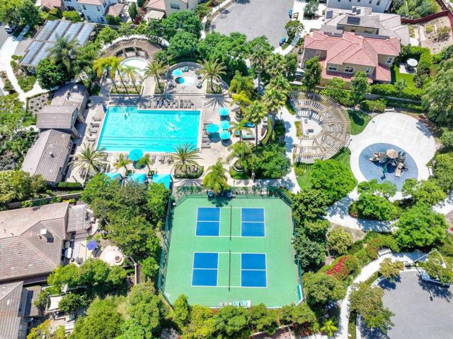 3507 FOUR PEAKS, Carlsbad CA: https://media.crmls.org/mediaz/66448c71-690e-43d1-bf79-1c6ab6e9c5ce.jpg