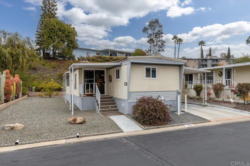 525 W El Norte Parkway #159