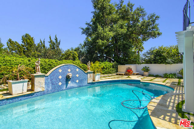 5020 Dantes View Drive, Agoura Hills CA: https://media.crmls.org/mediaz/66456cb8-ebe1-40d1-b6c8-693558fc8e67.jpg