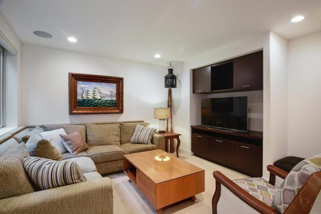 Detail Gallery Image 21 of 33 For 152 7th St, Del Mar,  CA 92014 - 3 Beds | 3/1 Baths