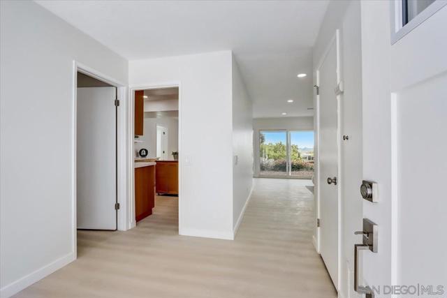 3808 Vista Campana S, Oceanside CA: https://media.crmls.org/mediaz/66461959-22d3-4862-80fb-2043f2e67e84.jpg