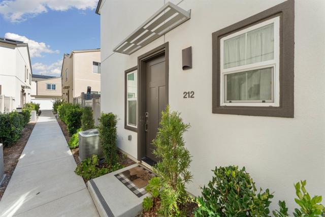 Detail Gallery Image 34 of 39 For 212 Perennial Pl, Fallbrook,  CA 92028 - 3 Beds | 2/1 Baths