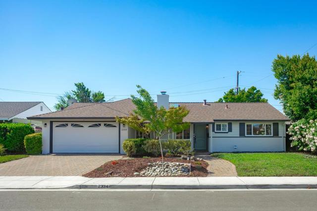 2334 Fatjo Place, Santa Clara CA: https://media.crmls.org/mediaz/6648853f-bbfb-4688-85e9-dbaa3862352c.jpg