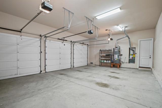2855 Churchill Drive, Hillsborough CA: https://media.crmls.org/mediaz/6649d6e2-afe6-41c8-9060-351e9b957862.jpg