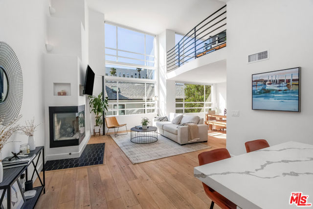 2020 6th Street, 2 photo 5