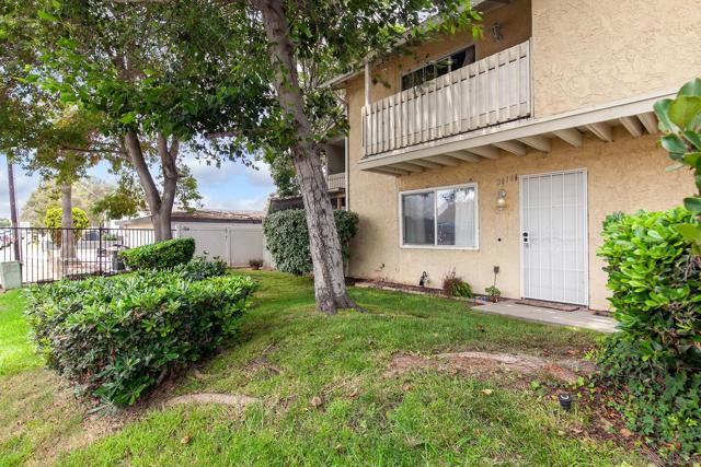 2414 1/2 Grove Ave, San Diego CA: https://media.crmls.org/mediaz/664afd72-8ac3-482a-ada4-5abdf8cbe975.jpg