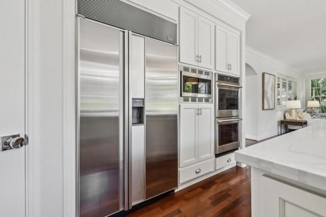910 Governors Bay Drive, Redwood City CA: https://media.crmls.org/mediaz/664b04cc-6d74-47dd-8e19-4c2b3770ae40.jpg