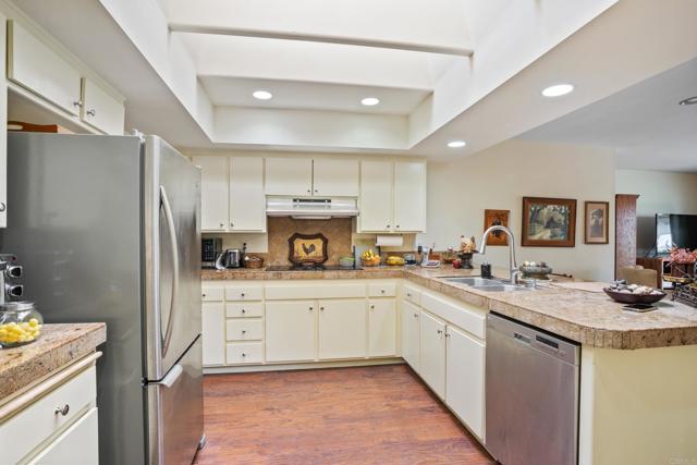 6034 Wenrich Drive, San Diego CA: https://media.crmls.org/mediaz/664be546-8454-421d-ba28-623670cec735.jpg