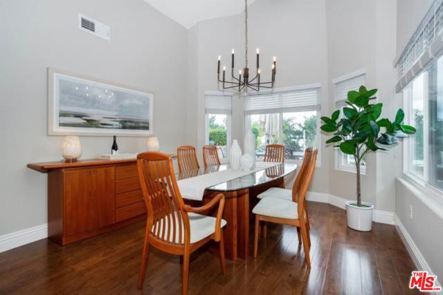 4732 Galicia Way, Oceanside CA: https://media.crmls.org/mediaz/664c1080-55a7-427a-86b3-47e1caba6b90.jpg