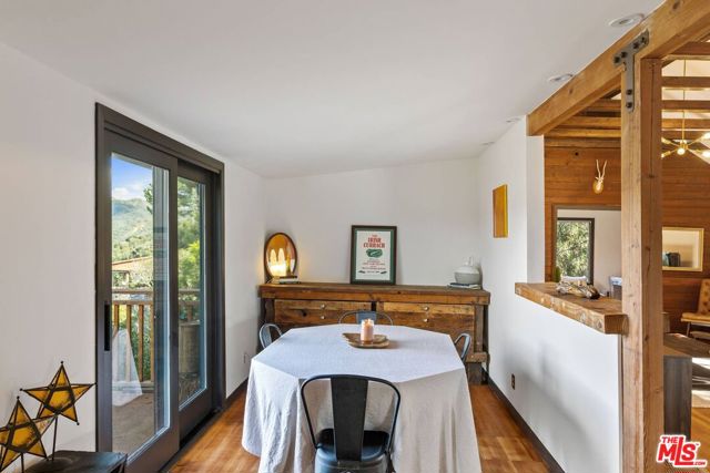 1551 Penny Road, Topanga CA: https://media.crmls.org/mediaz/664caf5a-8778-4e31-b572-73cbcbe36f1d.jpg