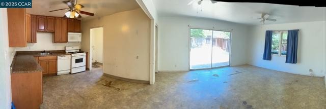 4185 Huckleberry Dr, Concord CA: https://media.crmls.org/mediaz/664d979b-a237-4960-9241-95532eda2e98.jpg