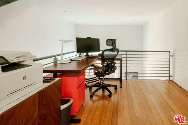 1220 N Orange Grove Avenue, West Hollywood CA: https://media.crmls.org/mediaz/664e35ee-12a4-4547-823e-8a81a41151dd.jpg