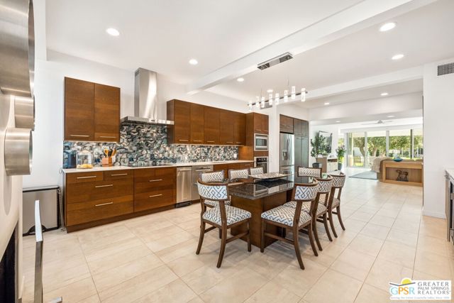 207 Desert Lakes Drive, Palm Springs CA: https://media.crmls.org/mediaz/664faea4-448c-4c7e-baa0-c07c4ed78a90.jpg