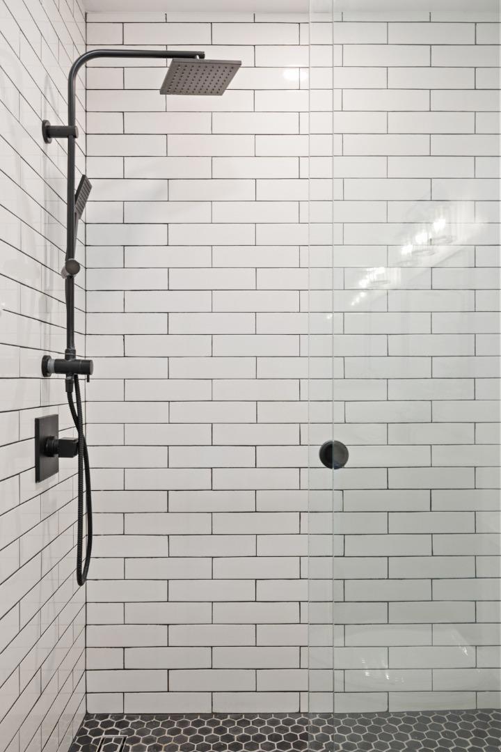 https://media.crmls.org/mediaz/664fccdd-293b-4b7b-bdfa-c0d8d519b42d.jpg?preset=X-Large