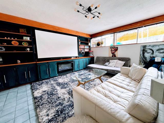 5727 Honors Dr., San Diego CA: https://media.crmls.org/mediaz/664fdd6b-76e3-4789-b0f4-604f26edfb4c.jpg