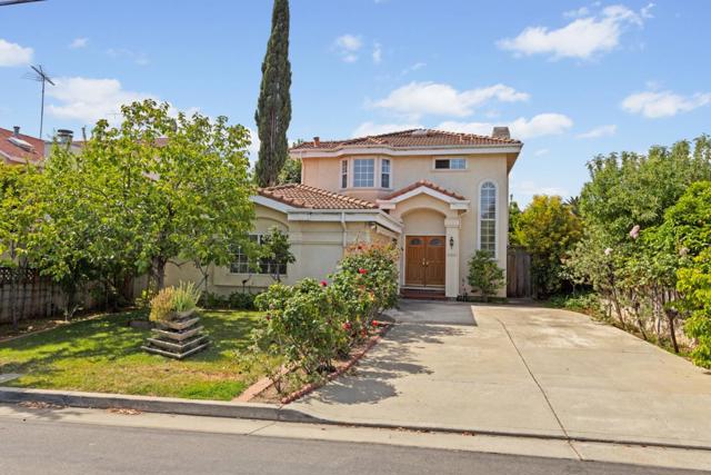 21818 Lomita Avenue, Cupertino CA: https://media.crmls.org/mediaz/664fe512-0a41-4386-b88f-9b528210e943.jpg