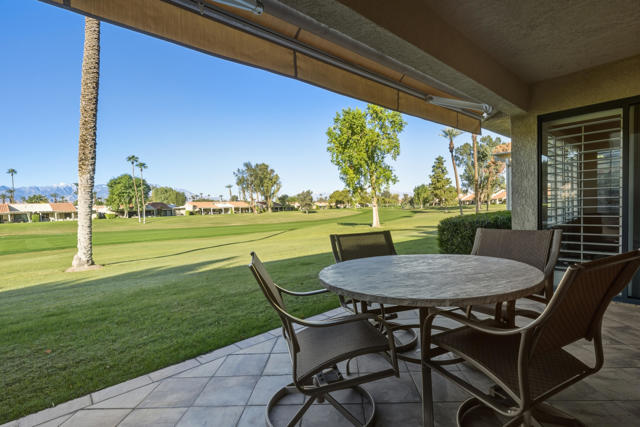 41809 Preston Trail, Palm Desert CA: https://media.crmls.org/mediaz/665011a2-48ea-42a9-8d4e-f5d465109d35.jpg