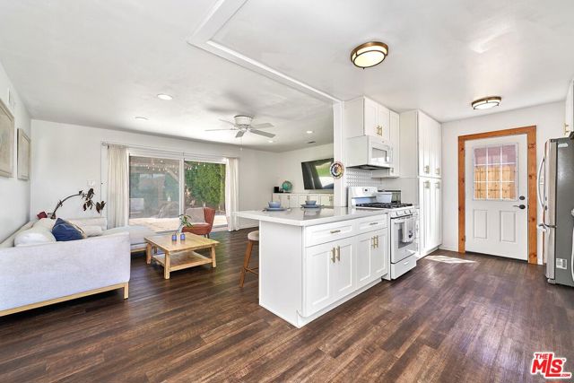 Image 7 of 42 For 5541 Marcella Avenue