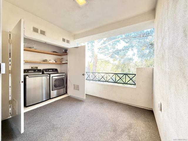 3606 Bernwood Pl, San Diego, California 92130, 2 Bedrooms Bedrooms, ,2 BathroomsBathrooms,Condominium,For Sale,Bernwood Pl,250020974SD