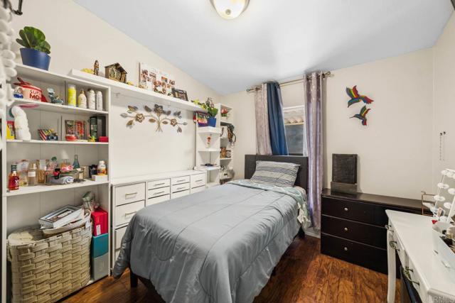 402 63Rd Street, San Diego CA: https://media.crmls.org/mediaz/6651fb3d-d89f-46e8-967e-6041d06396b4.jpg