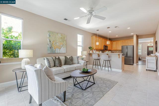 631 Baldwin Drive, Brentwood CA: https://media.crmls.org/mediaz/66525529-c457-4fd3-afa5-930c72f6e5a2.jpg