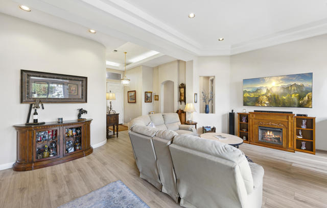 78108 Foxbrook Lane, Palm Desert CA: https://media.crmls.org/mediaz/6653abb0-c1ed-4950-9497-c2e9b15acf6c.jpg