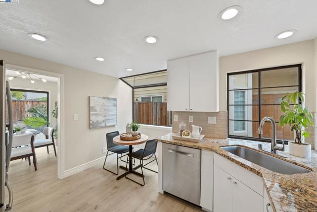 3664 Thrush Terrace, Fremont CA: https://media.crmls.org/mediaz/66545ff6-1c2a-4c70-a8e3-c83b89e5ac69.jpg