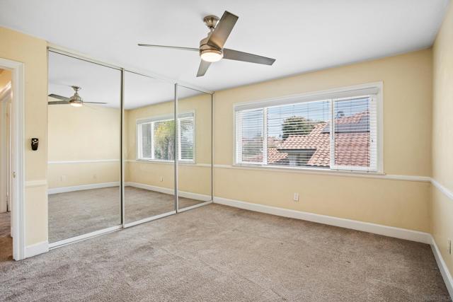 2009 Applewood Ln, Vista CA: https://media.crmls.org/mediaz/6654dcc1-03e9-4dcf-9dc9-3915b64a277a.jpg