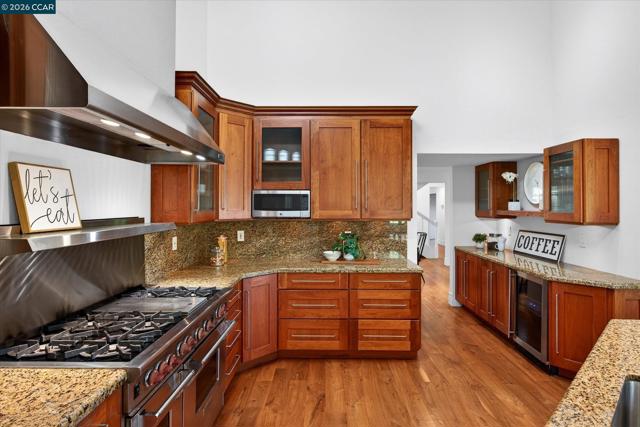 951 Redwood Dr, Danville CA: https://media.crmls.org/mediaz/6655a079-76fb-4bdc-849a-b308c1ba6788.jpg