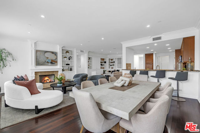 143 N Arnaz Drive, Beverly Hills CA: https://media.crmls.org/mediaz/6656a648-6adb-4c15-9f9c-49fb61f424d0.jpg