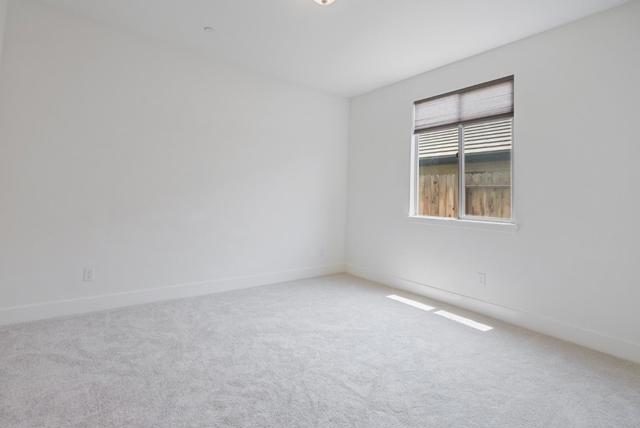 1621 Castlerock Drive, Hollister CA: https://media.crmls.org/mediaz/66571113-de1b-451d-9029-26be54b0a85b.jpg