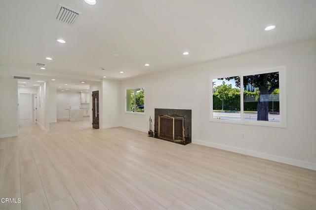 838 Highland Avenue, Glendale CA: https://media.crmls.org/mediaz/66577130-b21e-4893-9a39-fa72f3bac2d2.jpg