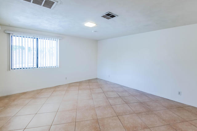 45901 Toro Peak Road, Palm Desert CA: https://media.crmls.org/mediaz/66578f60-7f5a-40f6-a93c-cb9e48b7166d.jpg