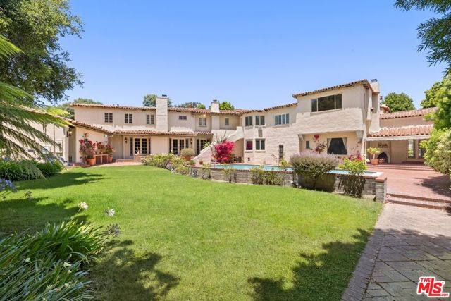 1029 Chevy Chase Drive, Beverly Hills CA: https://media.crmls.org/mediaz/6658f79d-2920-41af-bdaa-0227bf8a8525.jpg