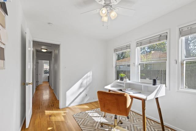 3719 60Th St, Sacramento CA: https://media.crmls.org/mediaz/665908ad-663a-42f7-ba94-bbf78c72cceb.jpg