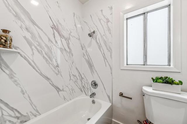 17221724 48th Avenue, San Francisco CA: https://media.crmls.org/mediaz/6659a324-65e3-4e51-b715-542fdabdf5cd.jpg