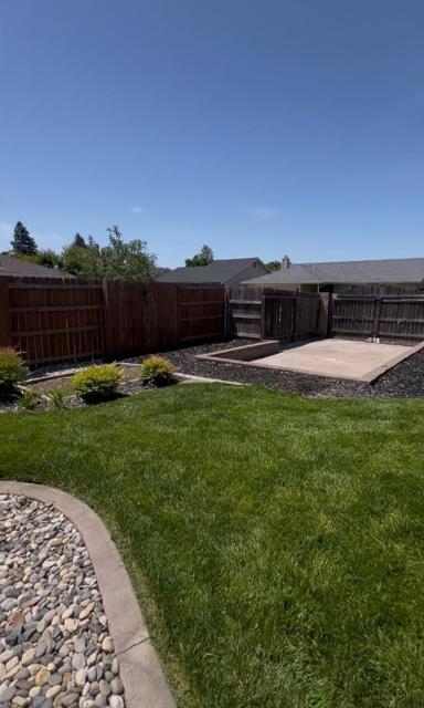 8613 Elk Way, Elk Grove CA: https://media.crmls.org/mediaz/665a05cc-680c-44b9-ae9b-899fa2df39d9.jpg