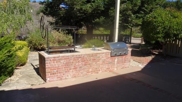 529 Corral De Tierra Road, Salinas CA: https://media.crmls.org/mediaz/665b7fba-1ec2-487e-b927-928d1f885026.jpg