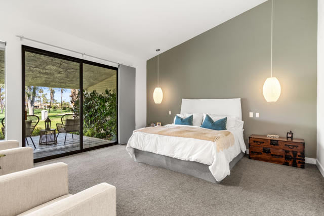 44841 Desert Horizons Drive, Indian Wells CA: https://media.crmls.org/mediaz/665ba58e-1993-4a7a-a781-ad4b5f318200.jpg