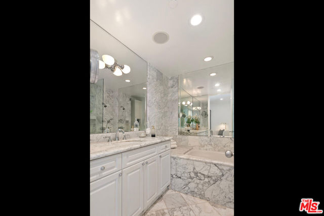 2102 Century Park Lane, Los Angeles CA: https://media.crmls.org/mediaz/665bb97e-816e-4e0e-a70e-4459d38a98c5.jpg