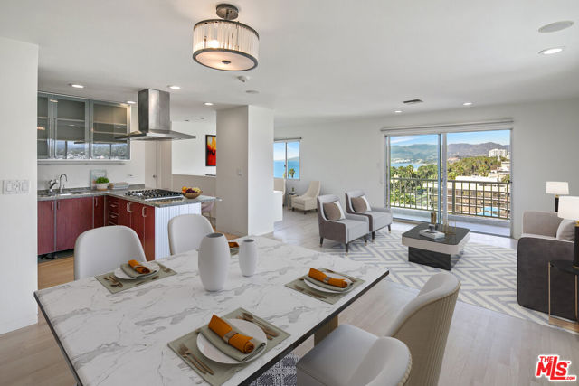 101 California Avenue, Santa Monica CA: https://media.crmls.org/mediaz/665d976e-434f-438b-90ed-3c18bea2e1be.jpg