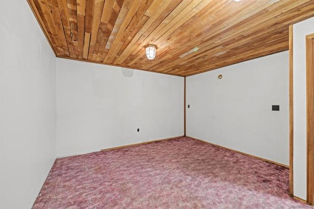 2380 Cape Horn Ave,  CA: https://media.crmls.org/mediaz/665e3b84-4830-43af-9b0d-0d1b97f8a66c.jpg