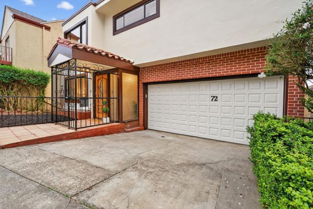 72 Cresta Vista Drive, San Francisco CA: https://media.crmls.org/mediaz/665f260b-1046-4df9-b43a-7edc4b243ea9.jpg