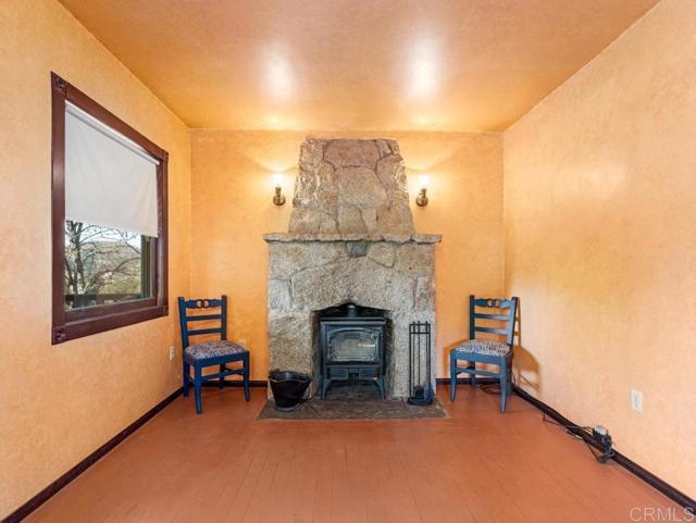 Detail Gallery Image 3 of 25 For 25176 Oak Ln, Descanso,  CA 91916 - 1 Beds | 1 Baths