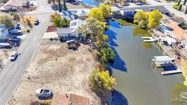 613 Bass Lane, Clearlake Oaks CA: https://media.crmls.org/mediaz/665f592b-fe73-47a4-a2df-20206cf90def.jpg