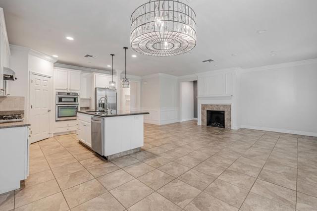 2491 Redbud Way, Manteca CA: https://media.crmls.org/mediaz/66601778-2453-4698-b27a-a378b8c4b7c2.jpg