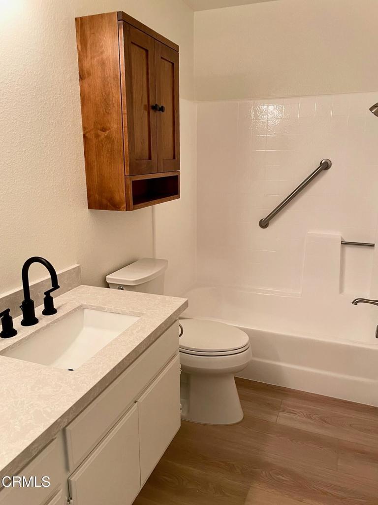 MLS #V1-33072 image #10