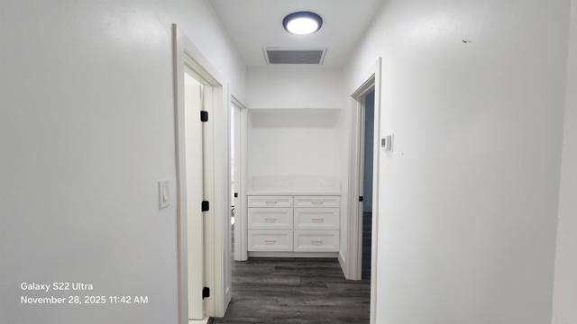 Detail Gallery Image 6 of 15 For 1303 Center Ave, Oceanside,  CA 92054 - 2 Beds | 1 Baths