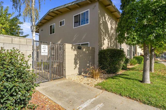 1799 Bradford Way, San Jose CA: https://media.crmls.org/mediaz/6660ea01-6b8d-428f-98fa-b357ab47d78e.jpg