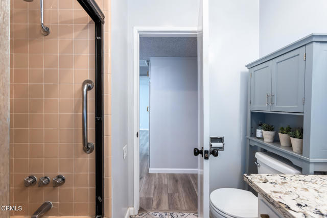 385 Cliff Drive, Pasadena CA: https://media.crmls.org/mediaz/666207cd-9af5-4a4c-9d2f-c2d9fa28878f.jpg